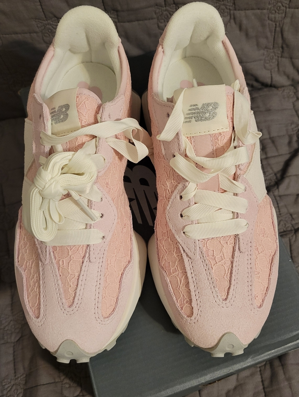 New Balance 327 Women's Pink Lace Accent with 'N' Logo ,size 7 RARE - Picture 10 of 16